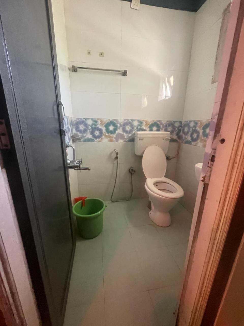 ホテル Ooty Vpr Residency エクステリア 写真