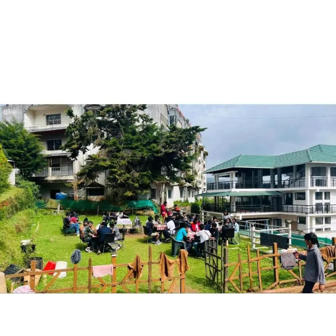 ホテル Ooty Vpr Residency エクステリア 写真