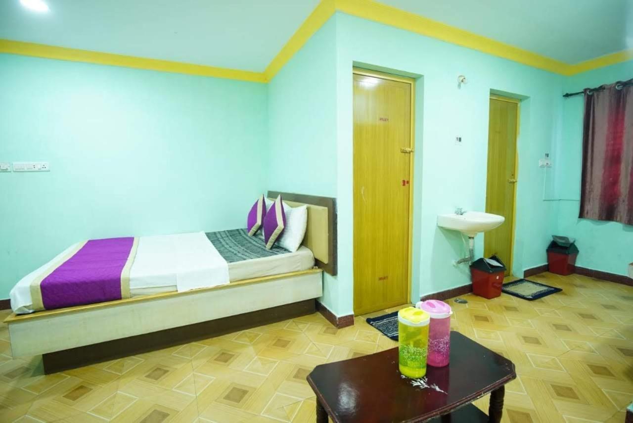 ホテル Ooty Vpr Residency エクステリア 写真